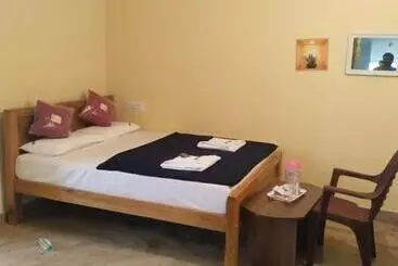 Hotel Queen Comfort