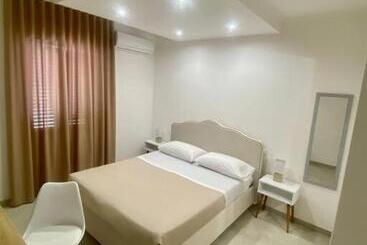 ベッドアンドブレックファースト Dorant Charme&rooms