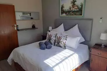 ベッドアンドブレックファースト The Aloes Guest House