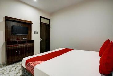 Hôtel Oyo Flagship Ss Palace