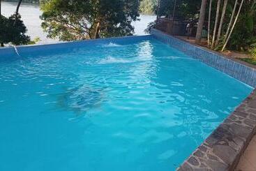 בית מלון כפרי Villas At Gone Fishing Panamá Resort