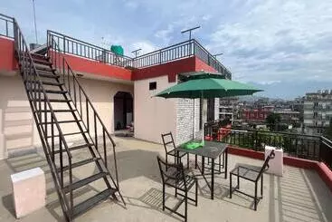 پانسیون Himalayan View Guest House