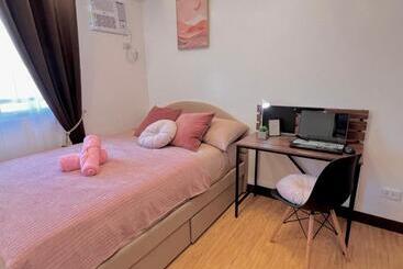 Aparthotel Athena’s Den