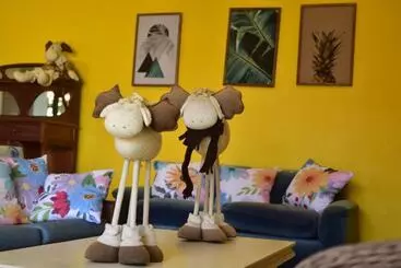 ペンション Pousada Quintal !