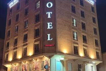 فندق رويال مالجا الجبيل   شركة الاجنحة الرائدة Royal Malaga