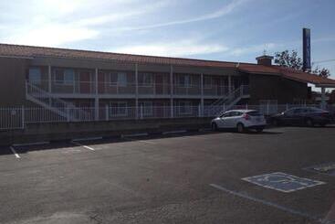 ホテル Beachway Inn