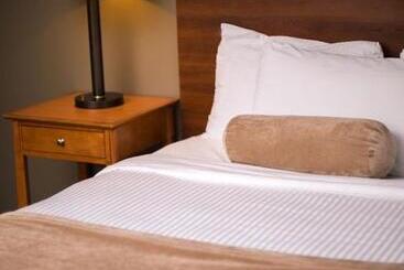 호텔 High Country Suites