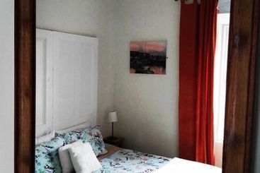 بنسيون Halpins Townhouse Bed & Breakfast