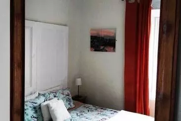 Pensió Halpins Townhouse Bed & Breakfast