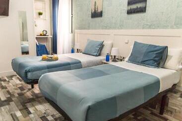 پانسیون Fuencarral Adeco