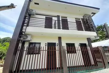 Palawan Residence B&b