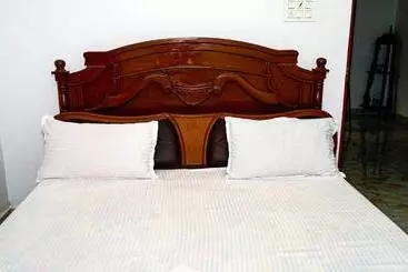 Majatalo Laguna Guesthouse