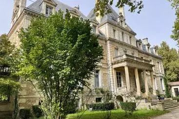 Bed and Breakfast Château De Respide