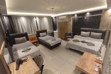 تختخواب و صبحانه Grand Macit Otel