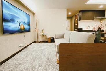 فندق 超级奢华 近秋叶原东京站kdoa奢华套房双卧带厨房 超豪华戴森&pola顶级配置 4分钟到东京站 3分钟到地铁 最大6人