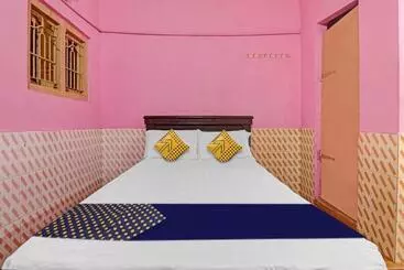 Hotel Spot On Sri Maheswari Lodge