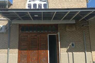 Pensión гостевой дом Isfan Guest House