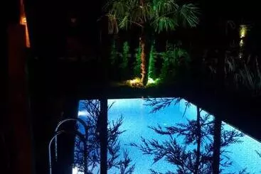 Aamiaismajoitus (B&B) Teona Kartepe Bungalov