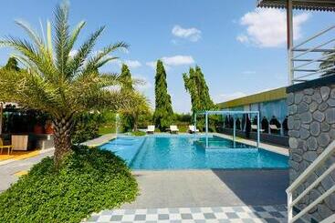 Orson Lakeview Resort