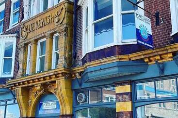 Portland Outdoor Centre Hostel