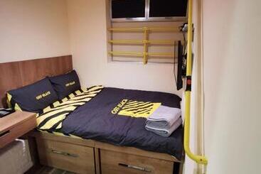 پانسیون 香港九巴旅馆 Kmb Guesthouse