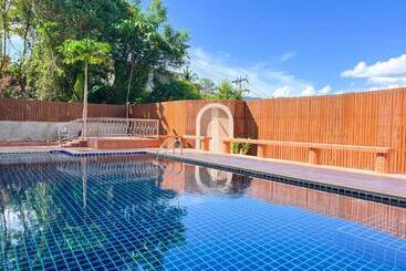 Apartmanszálloda Tri S Miracle Kata Beach Side