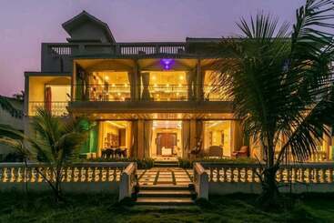 Отель Heritage Villa