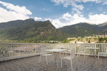 酒店 Snow White Regency, Manali