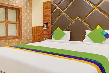 בית מלון כפרי The Aurum