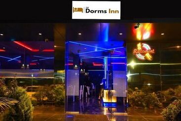 Hotell The Dorm Inn