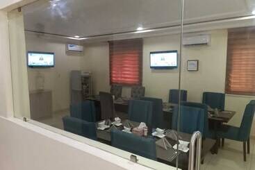 Eleventh House Hotel And Suites