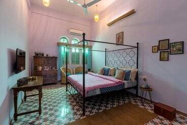 Hotel Kol Pol Mohalla Boutique