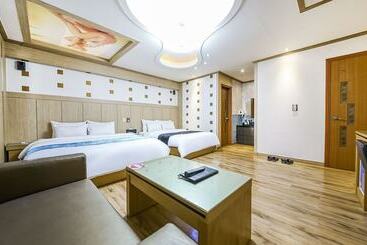 Motel Yeosu Apple
