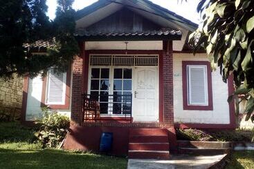 Cunang Hill Hotel & Resort