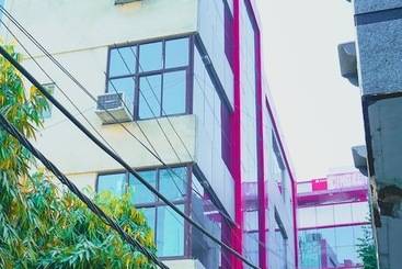 酒店 Roomshala 051 Ashok Palace