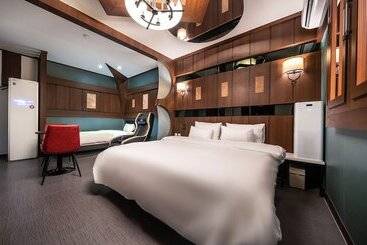 Motel Suwon City Hall Station Rose