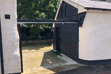 A Stunning And Cosy Character Cob Cottage C1750