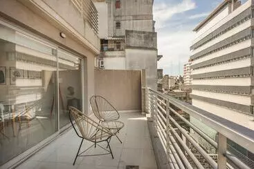 هتل آپارتمان Báltico Suites