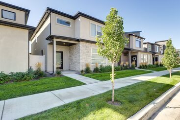 Landhus Inviting American Fork Home With Community Pool!