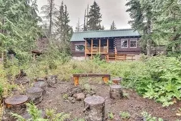 Mökkimajoitus Rustic Government Camp Cabin W/ Mountain Views!