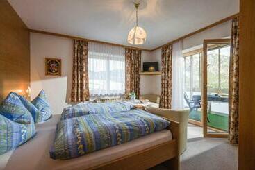 ホテル Haus Panorama