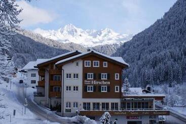 ホテル Hirschen