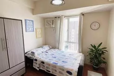 Aparthotel Condo Beside Ayala Mall Centrio Tower