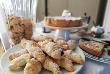 بنسيون La Dimora Di Lola Affittacamere