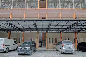 ホテル Ameera Homestay Syariah By Oyo