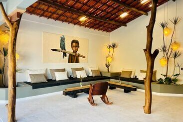 Hotell Outro Beach Club