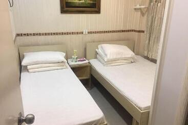 پانسیون Aries Guest House