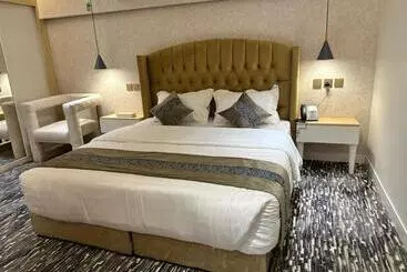 فندق المسافر
