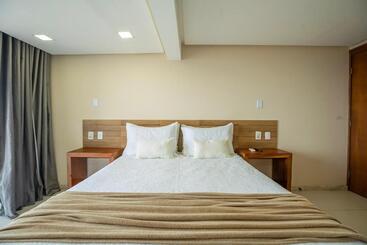 Albergue Pousada Manhã Dourada