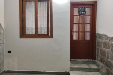 住宿加早餐  Nalusa Home